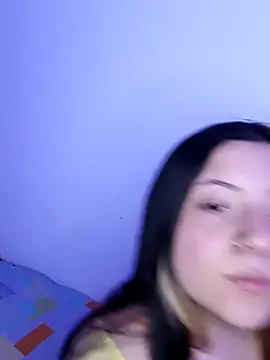 Snapshot of Honey_Alix chatting on October 4, 11:03 pm Honey Alix online show from October 4, 11:03 pm