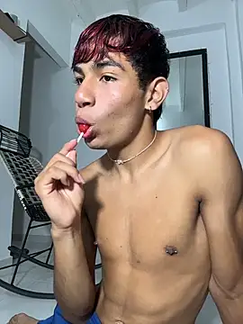 Snapshot of cherub_ chatting on February 25, 1:48 am cherub online show from February 25, 1:48 am