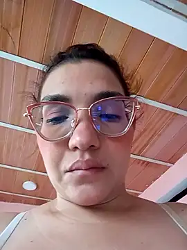Snapshot of Naughty_anyeli chatting on October 18, 11:44 am Naughty anyeli online show from October 18, 11:44 am