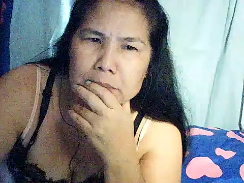 Snapshot of milagrose_rose chatting on June 22, 1:08 pm milagrose rose online show from June 22, 1:08 pm
