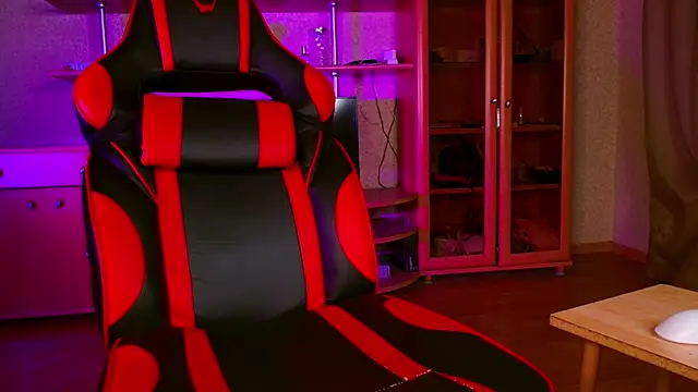 jeffreyue online show from November 13, 3:55 pm