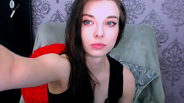 Snapshot of DominantLuna chatting on May 20, 7:42 pm DominantLuna online show from May 20, 7:42 pm