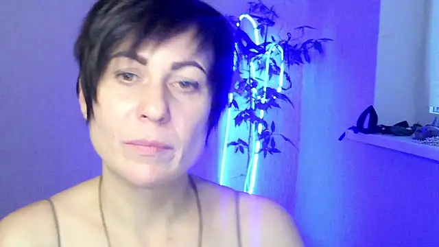 Ashley Brookss online show from December 21, 12:56 pm