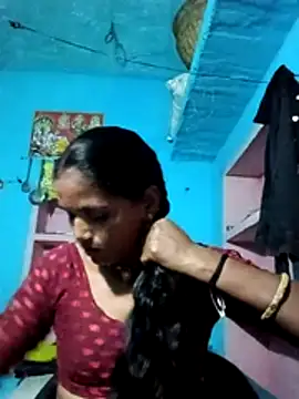 Snapshot of Mohni_cute chatting on November 19, 12:43 am Mohni cute online show from November 19, 12:43 am