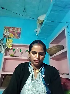 Snapshot of Mohni_cute chatting on December 16, 1:43 am Mohni cute online show from December 16, 1:43 am