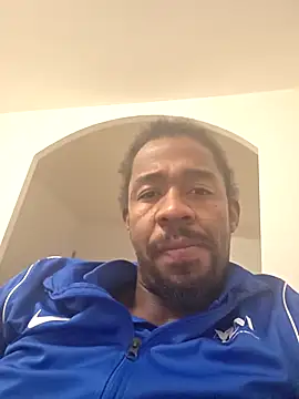 cracha online show from November 10, 11:59 pm