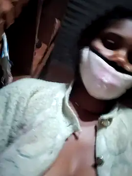 Katrina kaif143 online show from December 13, 10:26 pm