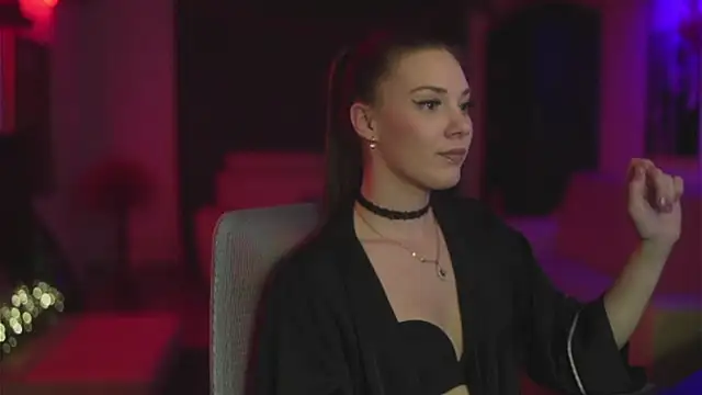 Snapshot of CandyStorm chatting on December 16, 9:42 pm CandyStorm online show from December 16, 9:42 pm