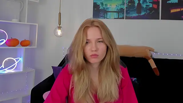 Snapshot of MelissaLiss chatting on October 23, 3:11 pm MelissaLiss online show from October 23, 3:11 pm