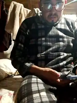 Snapshot of RAJV_ chatting on January 6, 12:42 pm RAJV online show from January 6, 12:42 pm