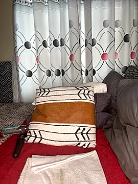 CynnxxxBarb online show from October 29, 6:37 am