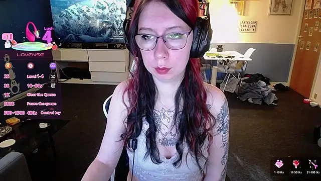 TattooedGirls online show from November 7, 10:37 am