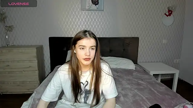 Snapshot of ShellyMoon_ chatting on October 25, 3:29 pm ShellyMoon  online show from October 25, 3:29 pm