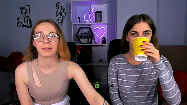 lina fox12 online show from November 27, 1:24 pm