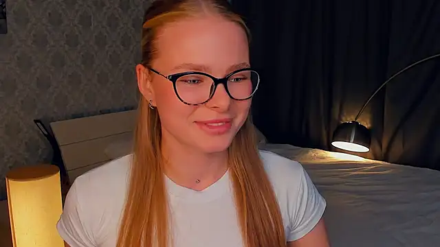 LibbyVenzeio online show from October 16, 7:09 am