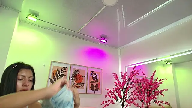 Gabriela milani online show from September 30, 11:48 am