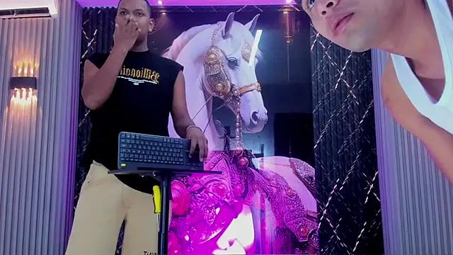 The Boy King online show from December 15, 7:29 pm