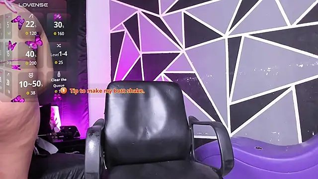 Snapshot of Daye_Sky chatting on January 18, 7:17 pm Daye Sky online show from January 18, 7:17 pm