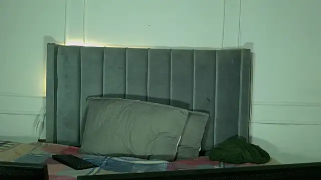 luxuryheaven 8 online show from March 12, 8:48 pm