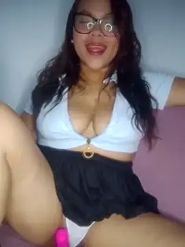 Snapshot of loren_g08 chatting on November 26, 5:41 am loren g08 online show from November 26, 5:41 am