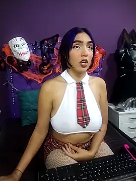 Snapshot of Sophie-dbs chatting on October 31, 4:52 pm Sophie-dbs online show from October 31, 4:52 pm