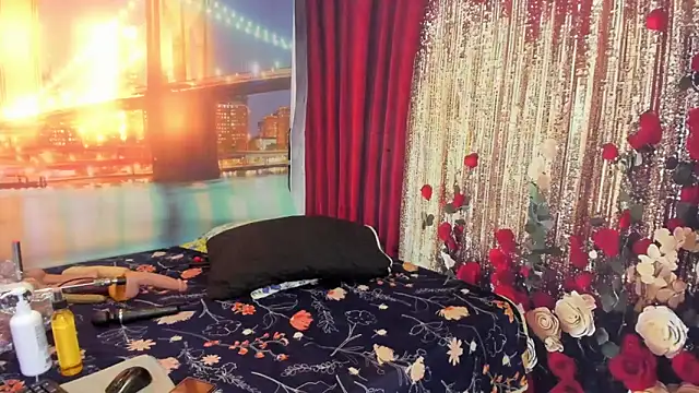 Snapshot of TashaMendoza1 chatting on November 18, 8:57 pm TashaMendoza1 online show from November 18, 8:57 pm