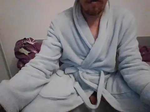 Snapshot of honzinka83 chatting on October 22, 2:28 pm honzinka83 online show from October 22, 2:28 pm