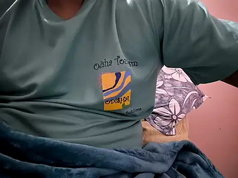 Snapshot of mallu_boy_23 chatting on October 7, 7:44 pm mallu boy 23 online show from October 7, 7:44 pm