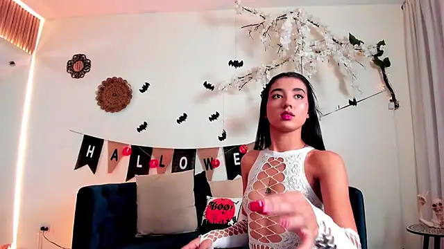 cloe taylor   online show from October 23, 3:39 am