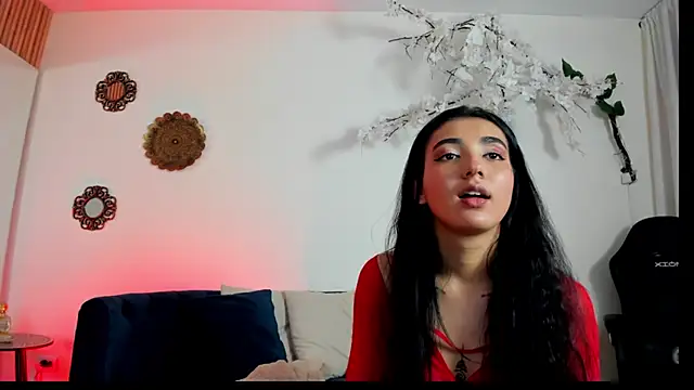 cloe taylor   online show from December 2, 4:29 am