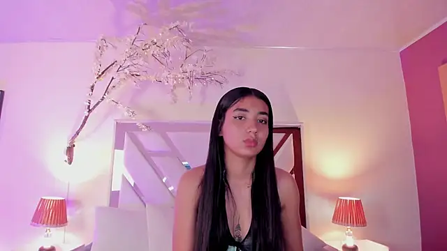 cloe taylor   online show from December 13, 8:14 pm