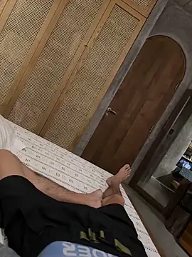 HenryLee1983-cums online show from November 24, 4:51 pm