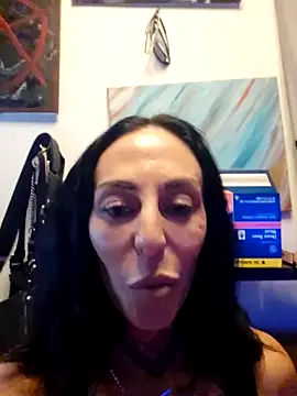 inkdhollow1 online show from October 1, 1:11 am