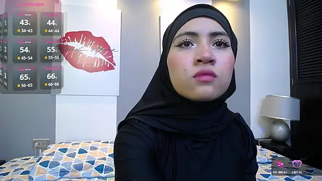 Neesha   online show from October 25, 8:25 pm