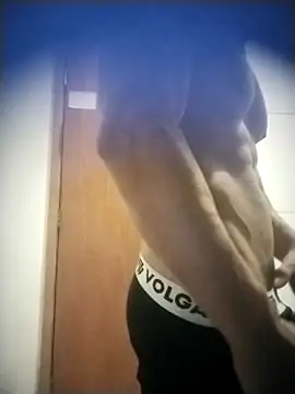 Snapshot of favelaboy10 chatting on February 14, 7:38 am favelaboy10 online show from February 14, 7:38 am