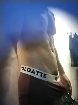 Snapshot of favelaboy10 chatting on February 17, 7:05 am favelaboy10 online show from February 17, 7:05 am