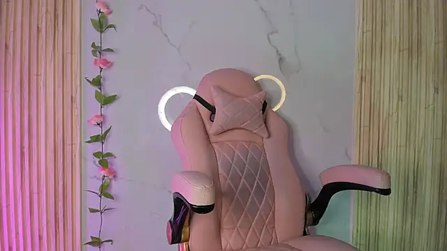 Snapshot of cloemorningstar chatting on November 22, 3:22 pm cloemorningstar online show from November 22, 3:22 pm