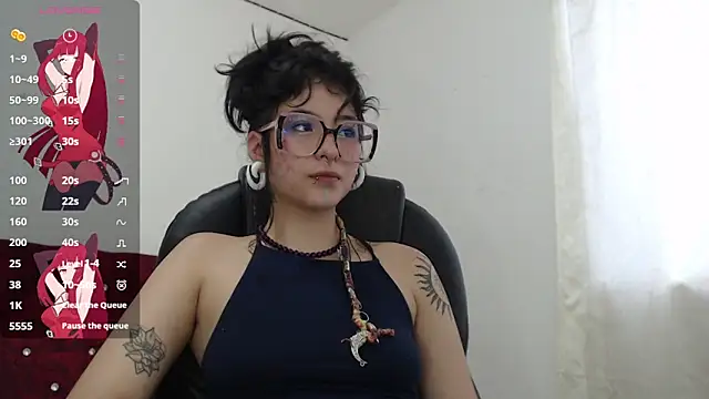 Lia Carter  online show from February 28, 10:33 pm