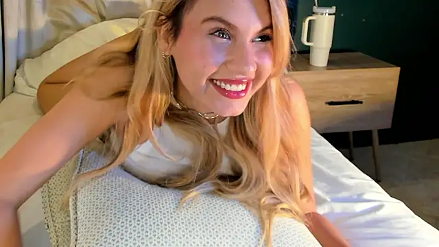 mia curry online show from June 23, 7:23 pm