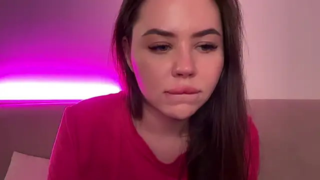 AlmaryKim online show from March 11, 8:04 pm