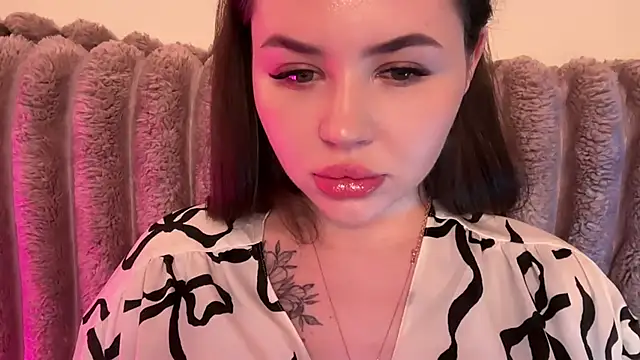AlmaryKim online show from June 5, 8:14 pm