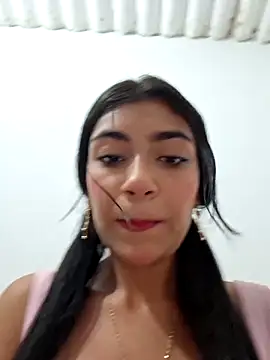 Snapshot of Sweed-virgin-pussy chatting on May 31, 11:17 pm Sweed-virgin-pussy online show from May 31, 11:17 pm