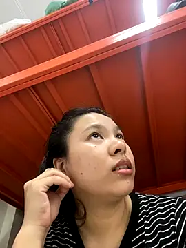 Snapshot of Hanieee01 chatting on October 13, 5:51 am Hanieee01 online show from October 13, 5:51 am