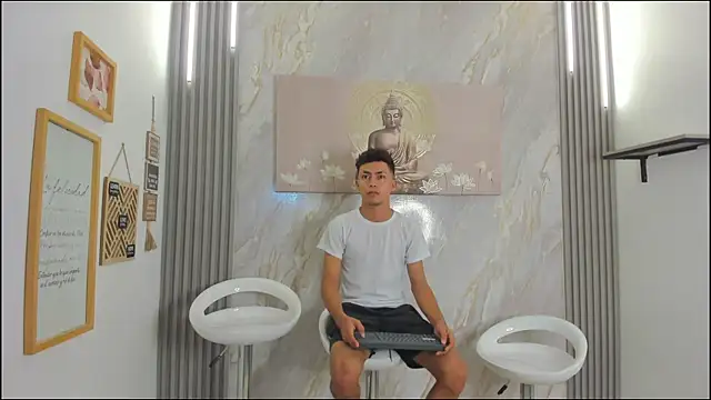 VERY HOT GUYS online show from January 18, 2:32 pm