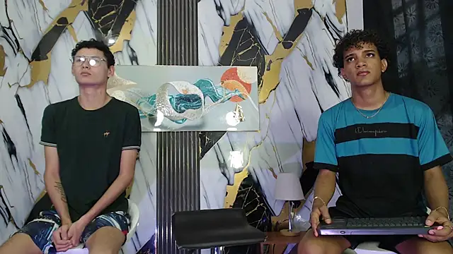 VERY HOT GUYS online show from July 13, 1:14 pm
