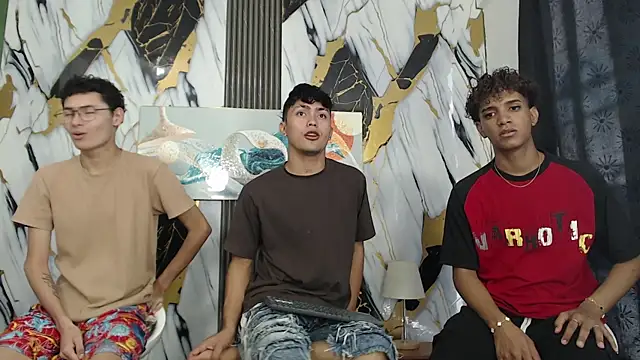 VERY HOT GUYS online show from July 17, 1:40 pm