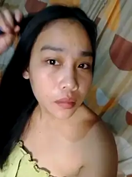 Snapshot of luna_light23 chatting on October 16, 8:43 pm luna light23 online show from October 16, 8:43 pm