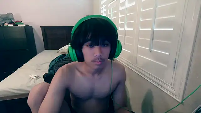 youngasianboy2007 online show from October 11, 12:21 am