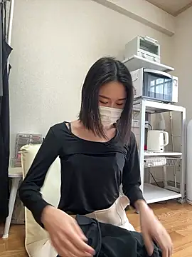 mia2 jp online show from February 21, 11:17 pm