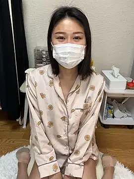 mia2 jp online show from April 27, 10:19 pm